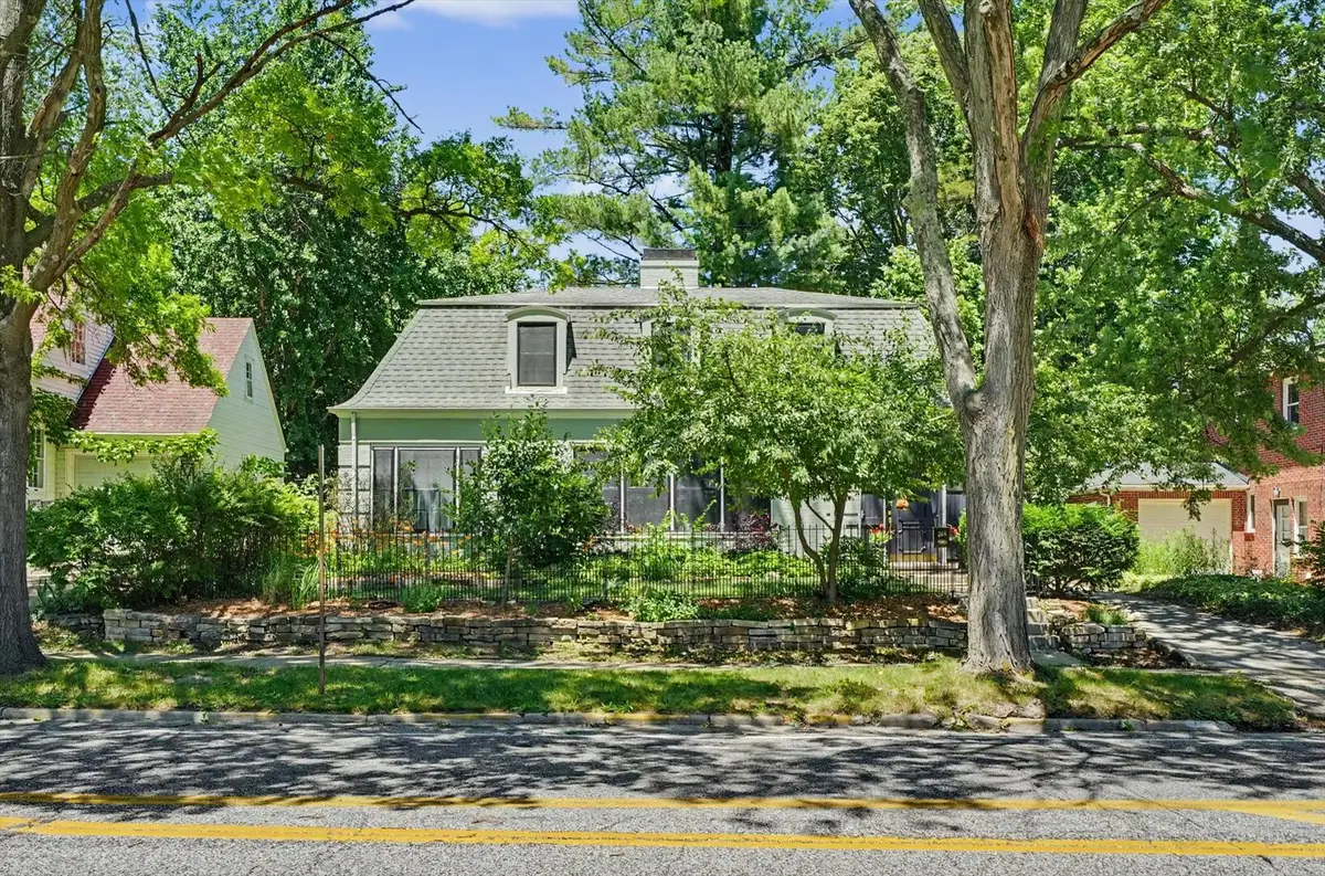 208 W Florida Avenue, Urbana, IL 61801 - #1