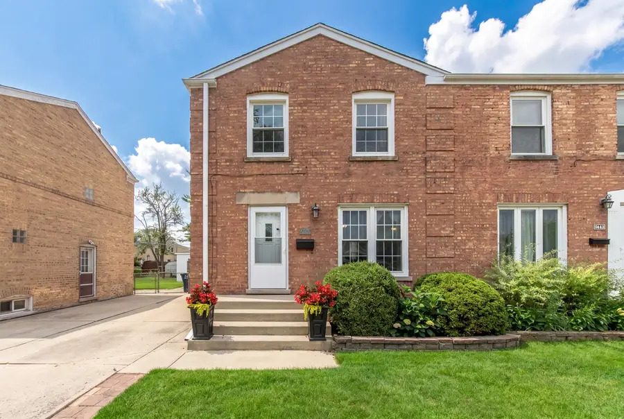 1645 Stockton Avenue, Des Plaines, IL 60018 - #2