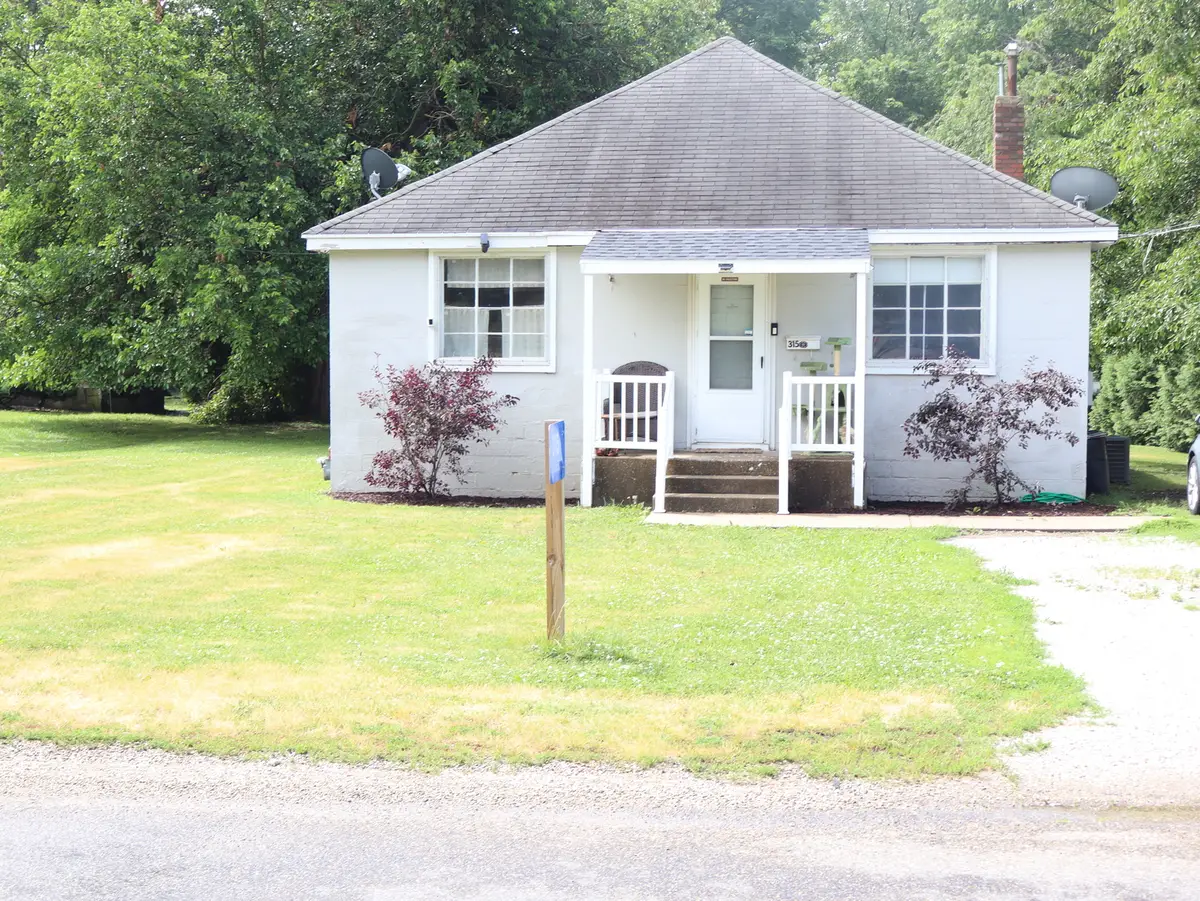 315 W 3rd Street, Streator, IL 61364 - #1