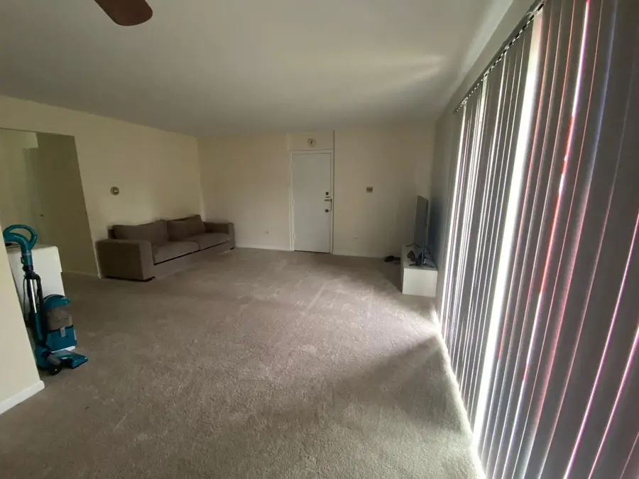 7048 Oconnell Drive #1W, Chicago Ridge, IL 60415 - #3