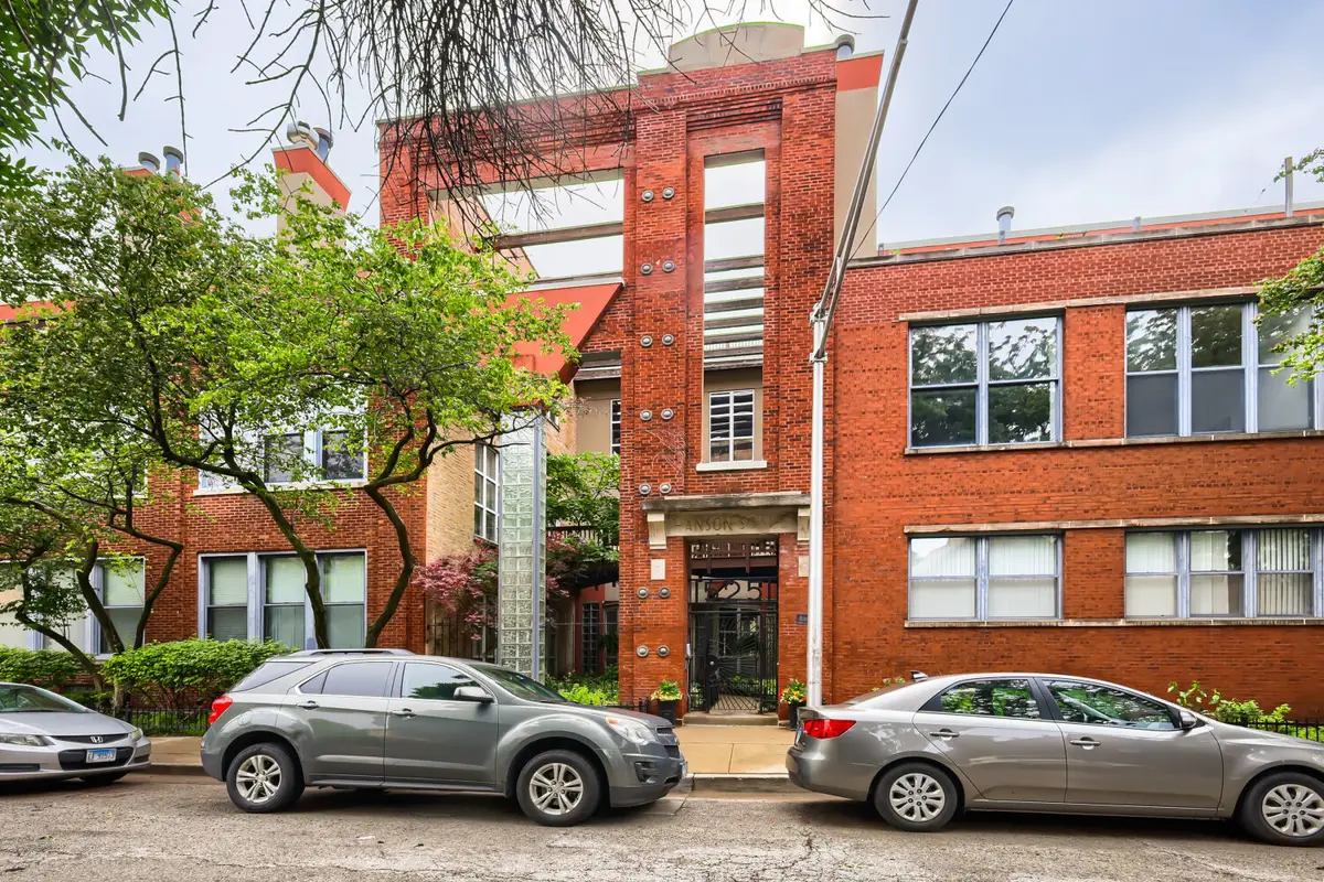 525 N Ada Street #25, Chicago, IL 60642 - #1