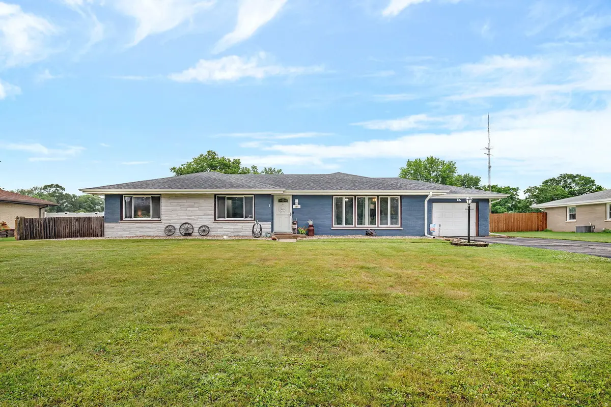 180 W Southmor Road, Morris, IL 60450 - #1