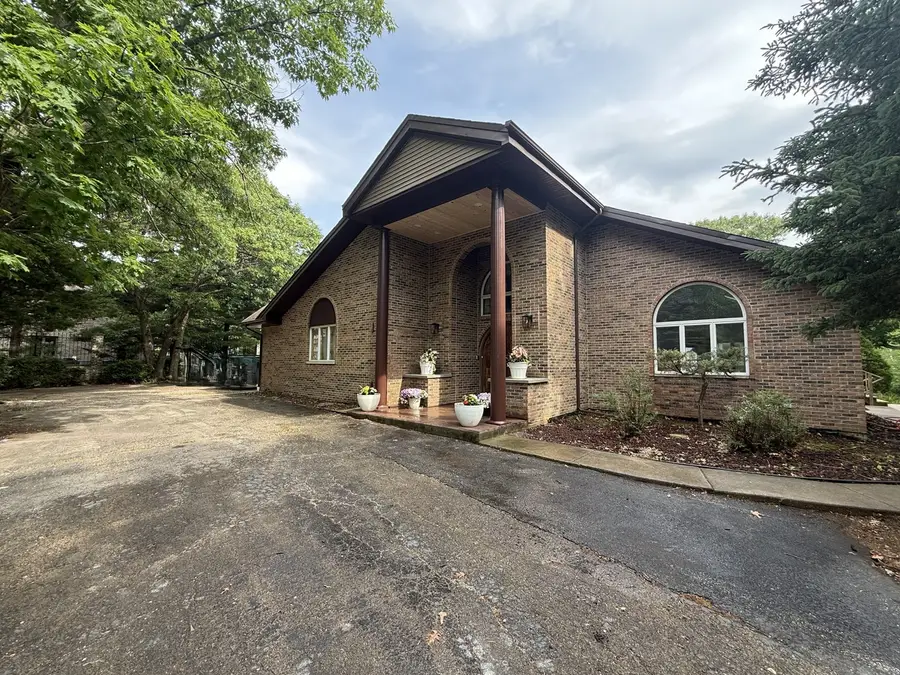 8951 W 99th Street, Palos Hills, IL 60465 - #2