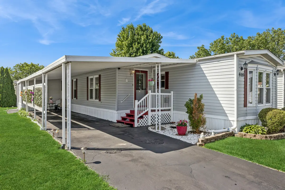 818 Oakbrook Drive, Crystal Lake, IL 60014 - #1