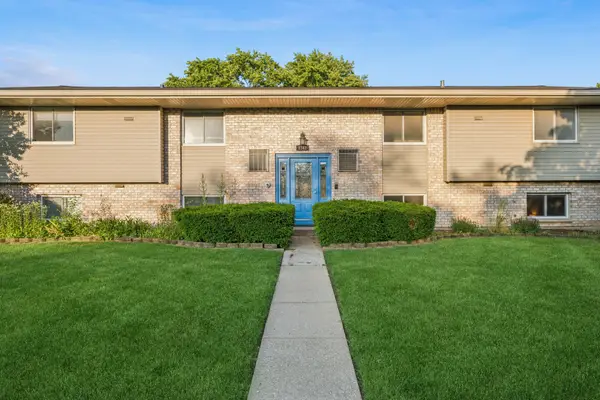 1342 S. 14th Street #B1, St. Charles, IL 60174
