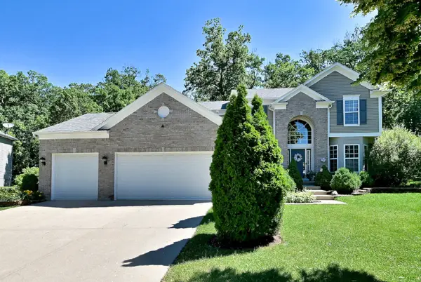 10 Sequoia Court, Streamwood, IL 60107