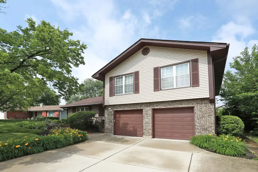 1324 Chartwell Road, Schaumburg, IL 60195 - #3