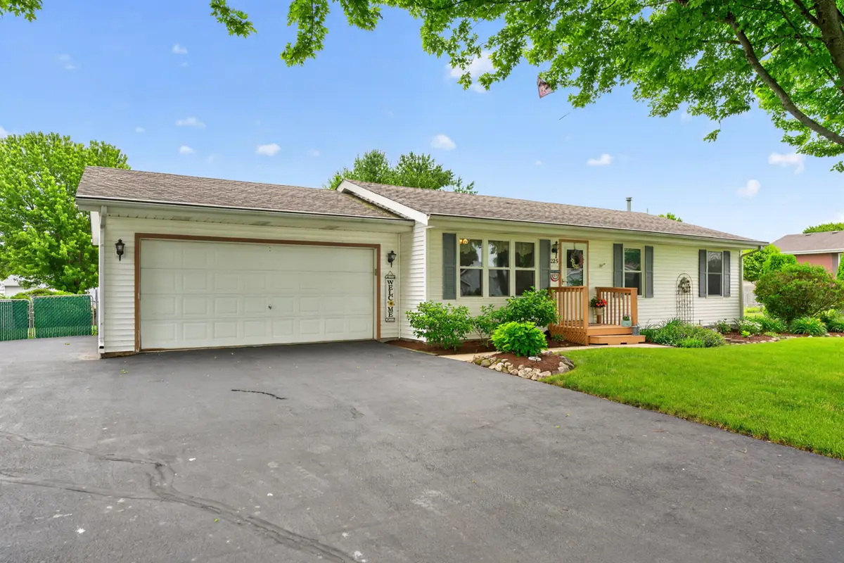 225 Cloud Mist Drive, Capron, IL 61012 - #1