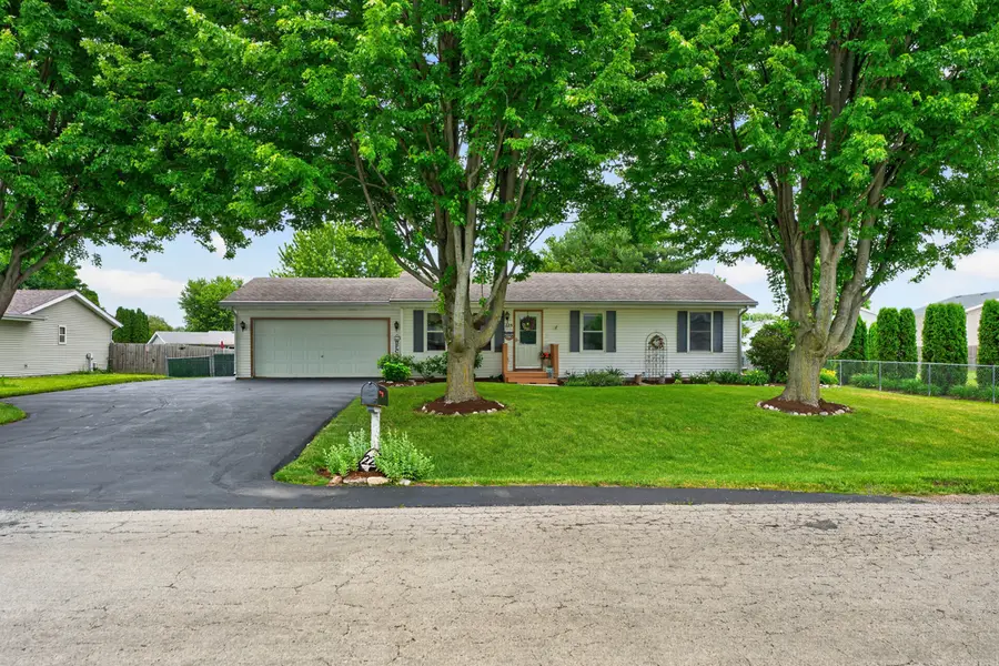 225 Cloud Mist Drive, Capron, IL 61012 - #2
