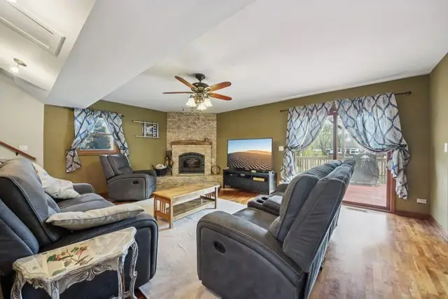 27884 W Riverside Drive, Antioch, IL 60002 - #3