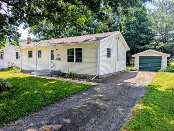 608 NW 3rd Street, Aledo, IL 61231