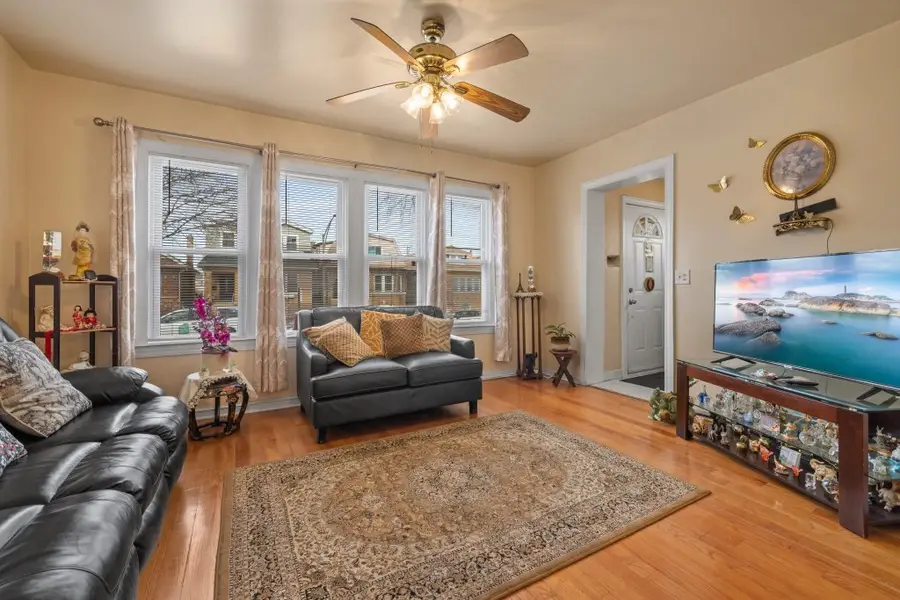 5349 W Fletcher Street, Chicago, IL 60641 - #3