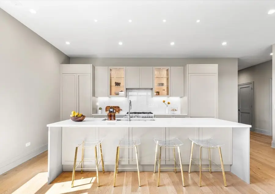 4504 N Clark Street #404, Chicago, IL 60640 - #2