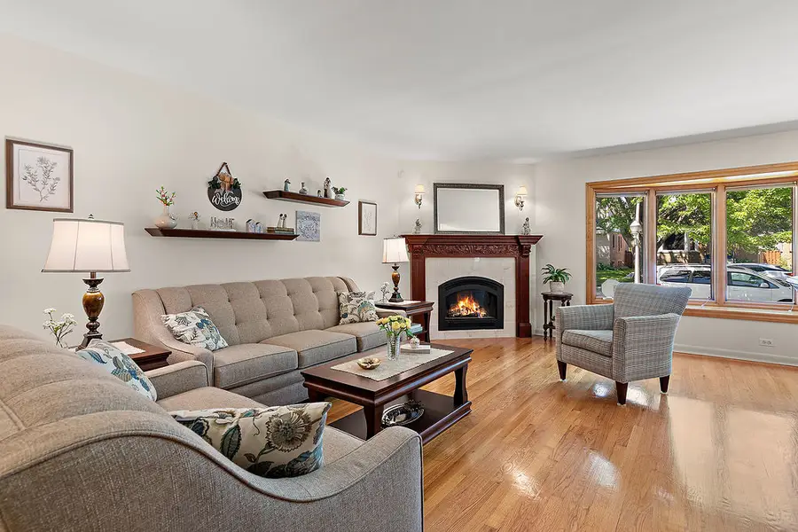 6335 N Karlov Avenue, Chicago, IL 60646 - #3