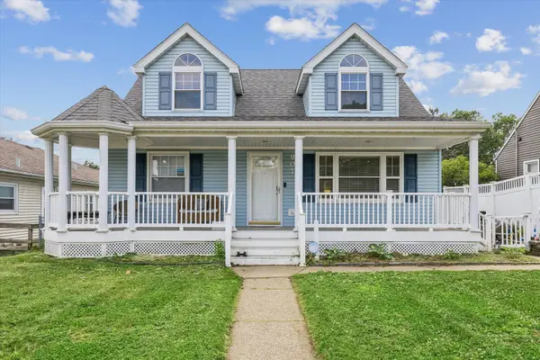907 W Rusholme Street, Davenport, IA 52804
