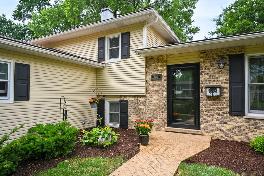 1970 Nottingham Lane, Wheaton, IL 60189 - #2