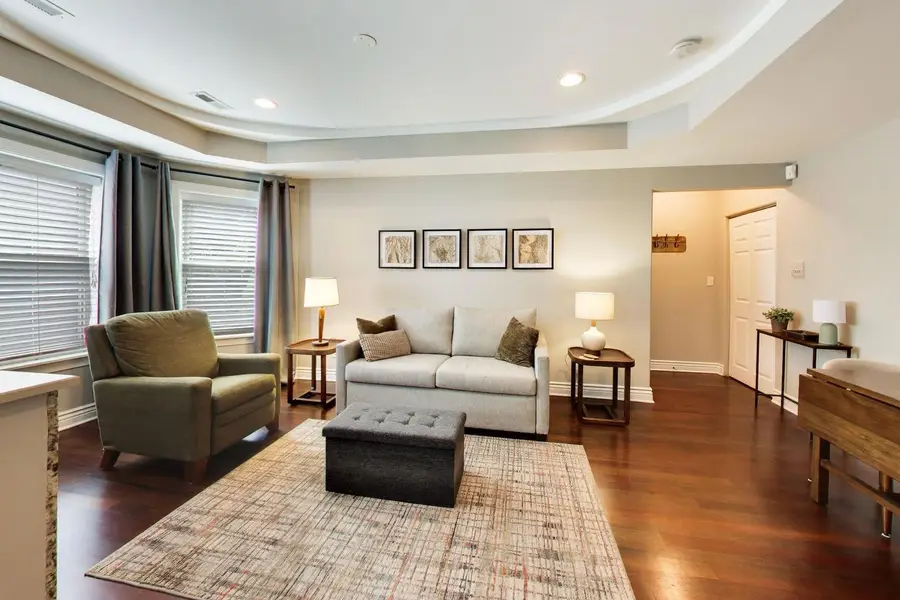 530 W Cornelia Avenue #2N, Chicago, IL 60657 - #3