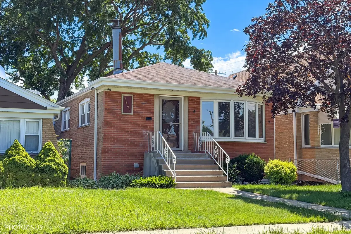 7847 Mason Avenue, Burbank, IL 60459 - #1