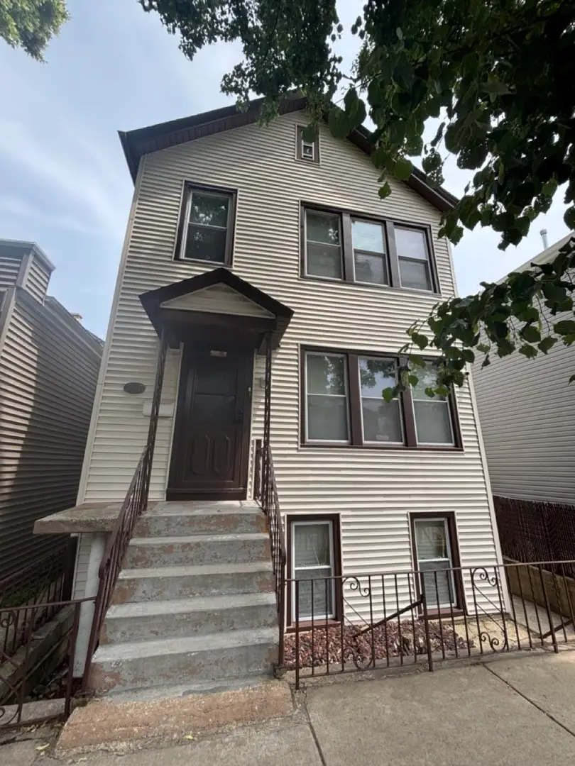 3327 S Lituanica Avenue, Chicago, IL 60608 - #3