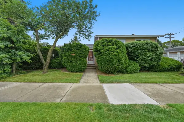 9137 Central Avenue, Morton Grove, IL 60053