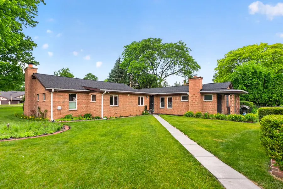 21 S Elmhurst Road, Prospect Heights, IL 60070 - #2