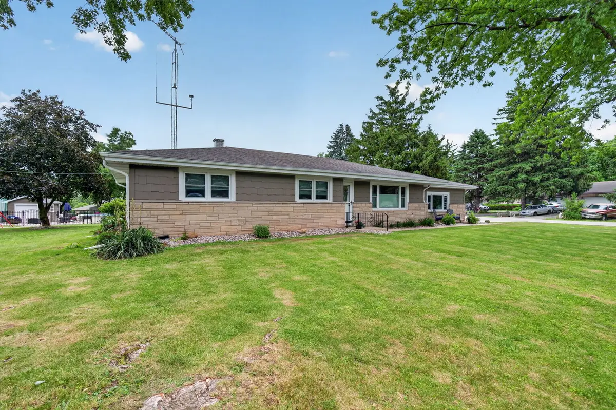 23854 W Essex Drive, Channahon, IL 60410 - #1