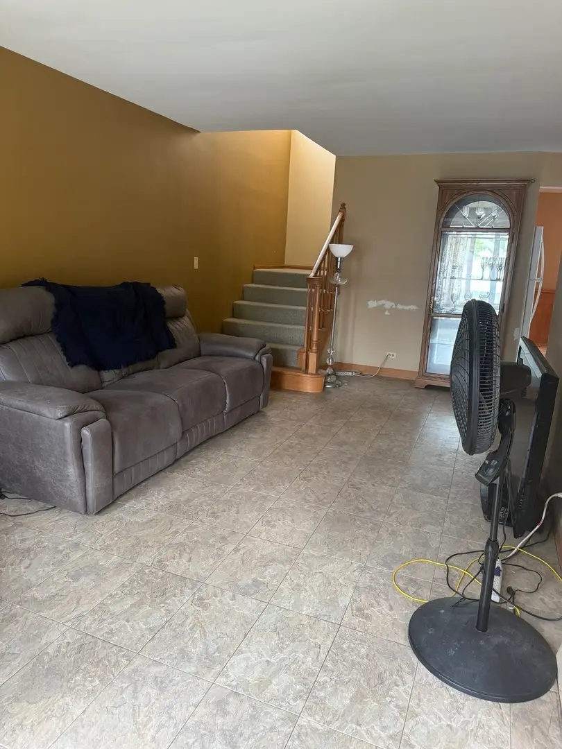 10439 S Albany Avenue, Chicago, IL 60655 - #2