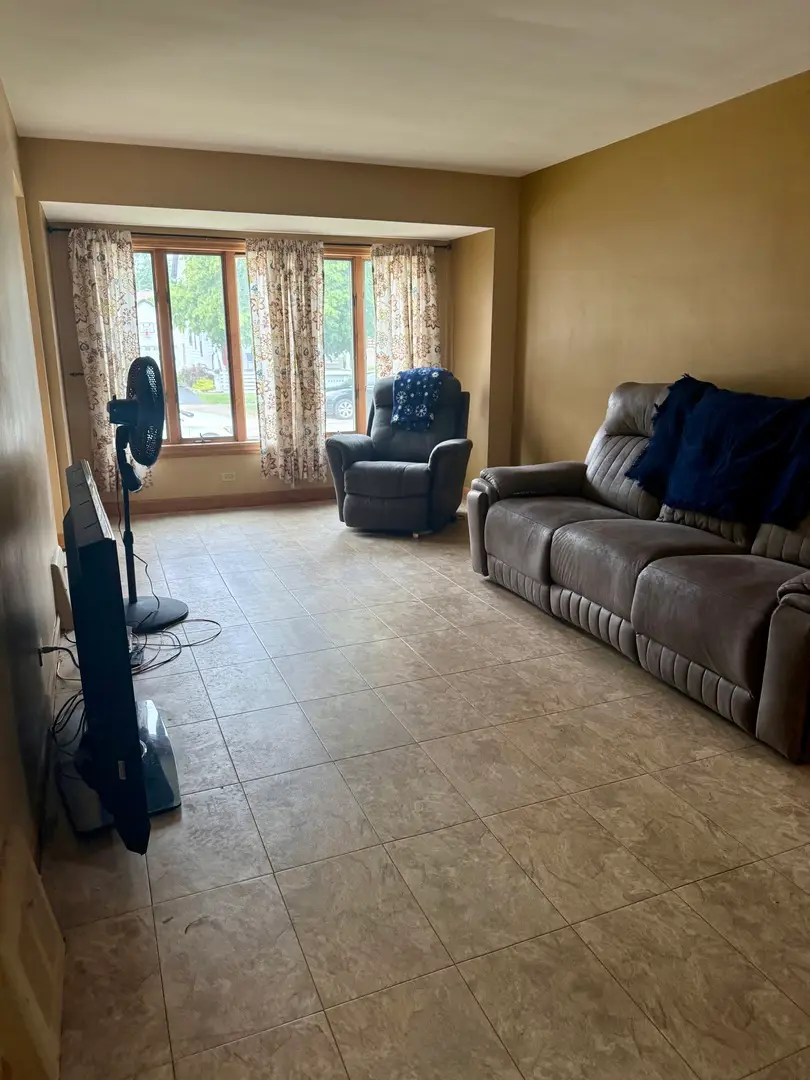 10439 S Albany Avenue, Chicago, IL 60655 - #3