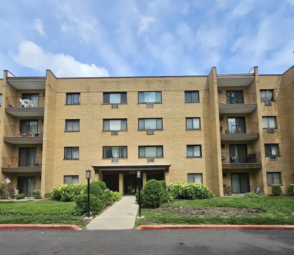 6630 S Brainard Avenue #112, Countryside, IL 60525