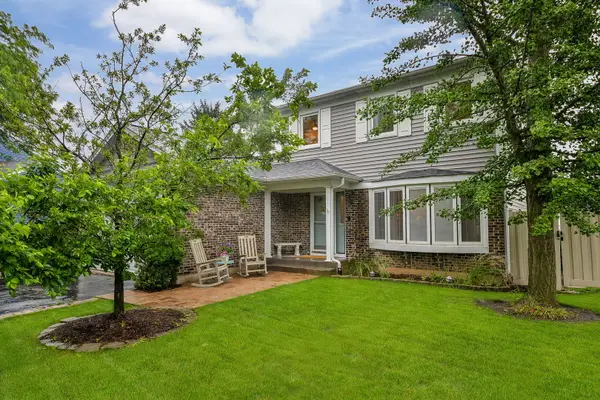 1210 Robin Drive, Elk Grove Village, IL 60007