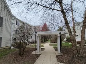 59 S Treehouse Lane S #59, Round Lake, IL 60073
