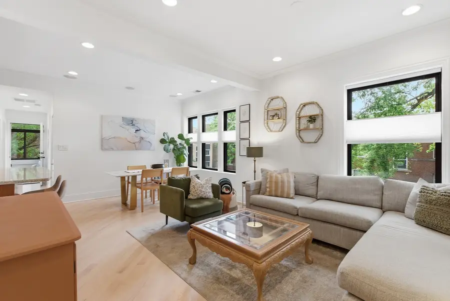 1700 W Summerdale Avenue #2, Chicago, IL 60640 - #2