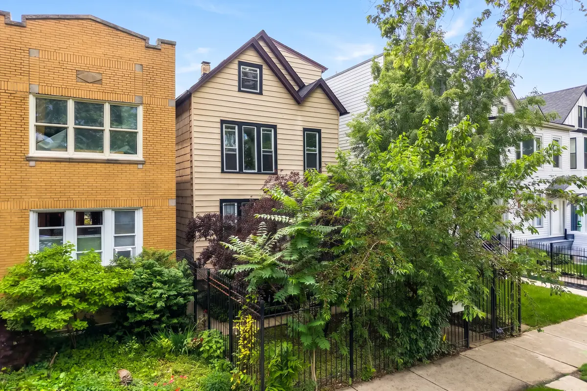 1726 N Sawyer Avenue, Chicago, IL 60647 - #1
