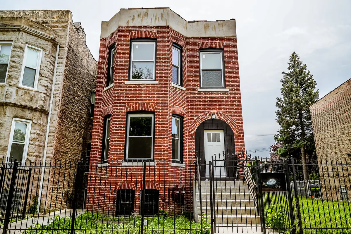 4419 W Gladys Avenue, Chicago, IL 60624 - #1