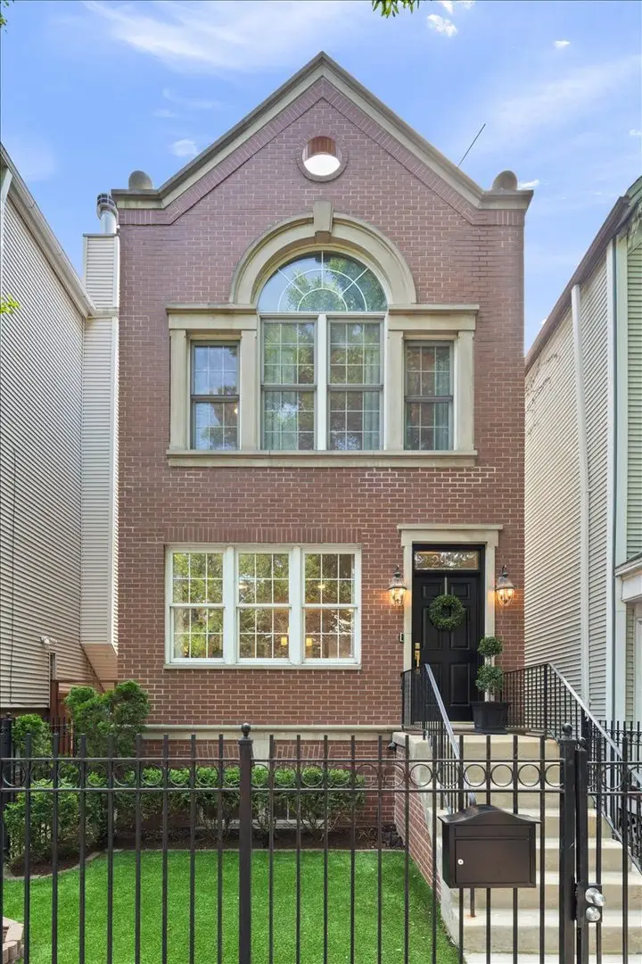 2911 N Racine Avenue, Chicago, IL 60657 - #1