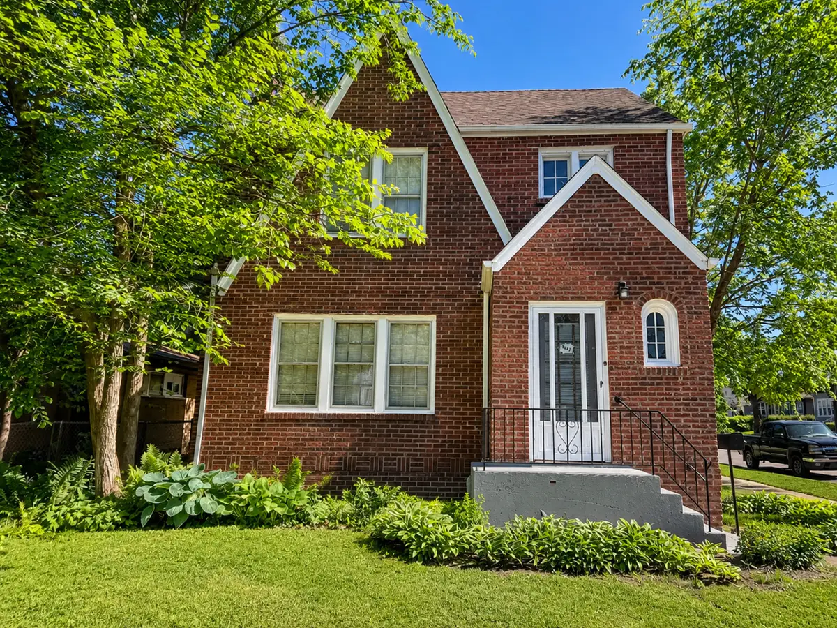 1527 Brookside Avenue, Waukegan, IL 60085 - #1