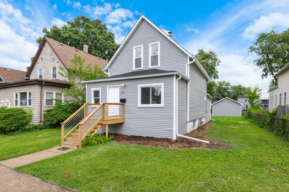 211 S 9th Avenue, Maywood, IL 60153 - #1