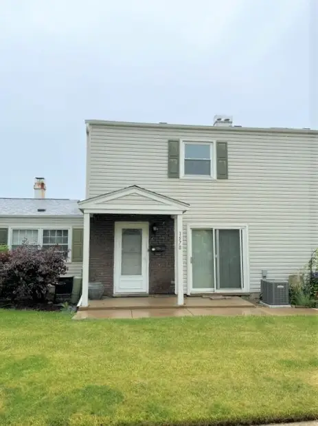 157 Peter Court #B, Bartlett, IL 60103 - #1