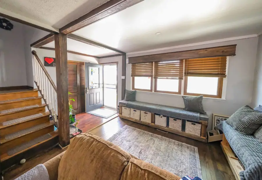 10906 S Troy Street, Chicago, IL 60655 - #3