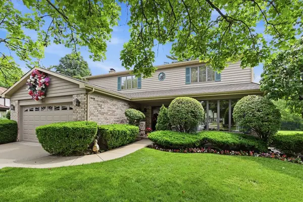1411 W Allison Court, Arlington Heights, IL 60005