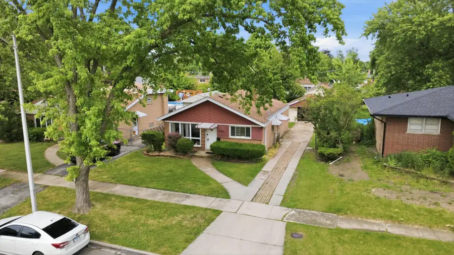 9013 S 49th Court, Oak Lawn, IL 60453 - #2