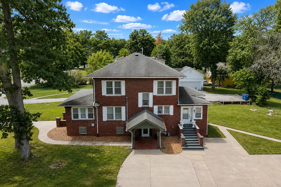 1800 Franklin Avenue, Mount Vernon, IL 62864 - #3