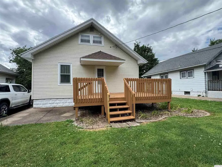 627 S 20th, Quincy, IL 62301 - #2