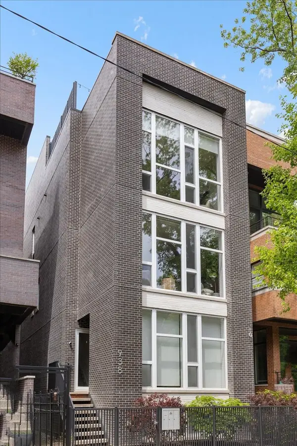938 N Winchester Avenue #3, Chicago, IL 60622
