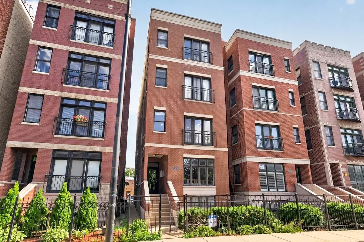 2633 W Belmont Avenue #2, Chicago, IL 60618 - #1