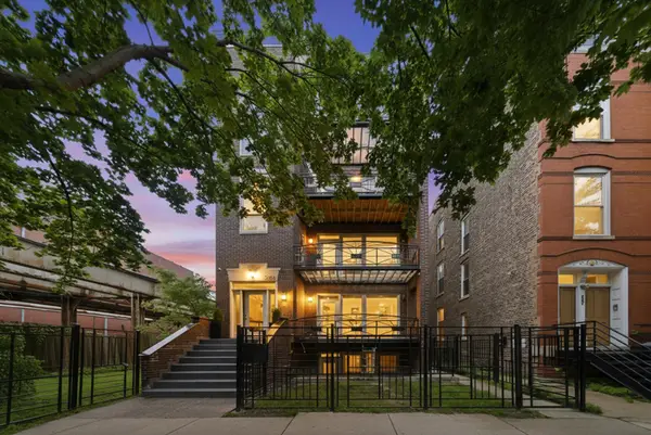 308 W Evergreen Avenue #1R, Chicago, IL 60610