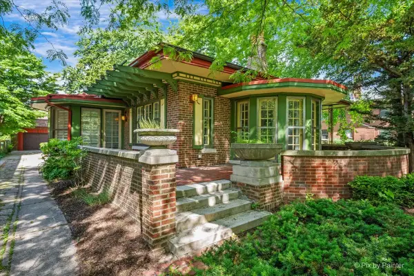 6840 S Constance Avenue, Chicago, IL 60649