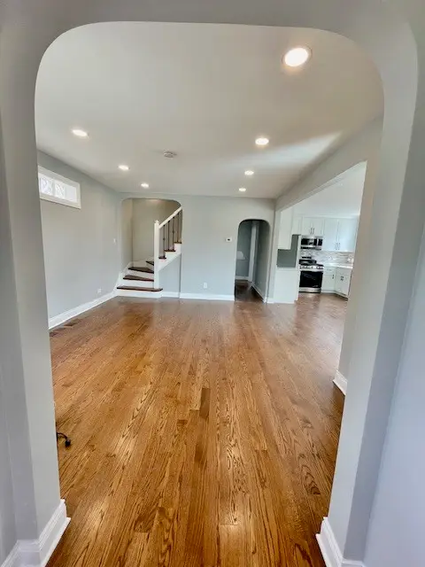 3335 Sunnyside Avenue, Brookfield, IL 60513 - #3
