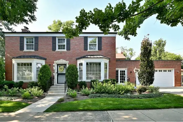 117 W Eggleston Avenue, Elmhurst, IL 60126