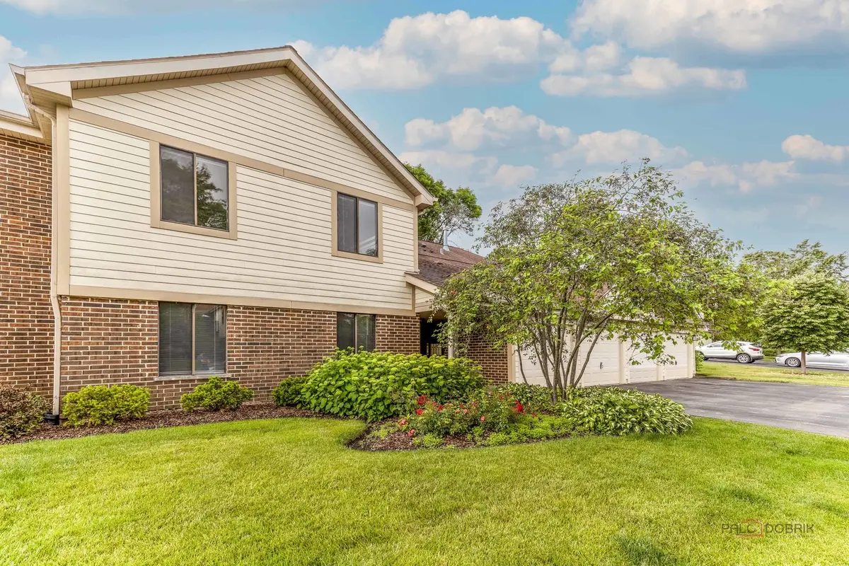 823 E Coach Road #6, Palatine, IL 60074 - #1